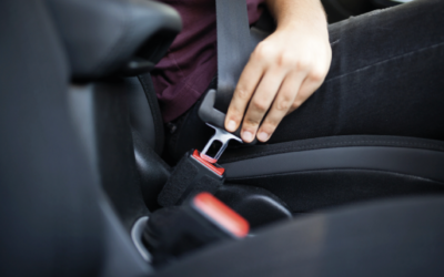 Comment bien attacher les enfants en voiture ?